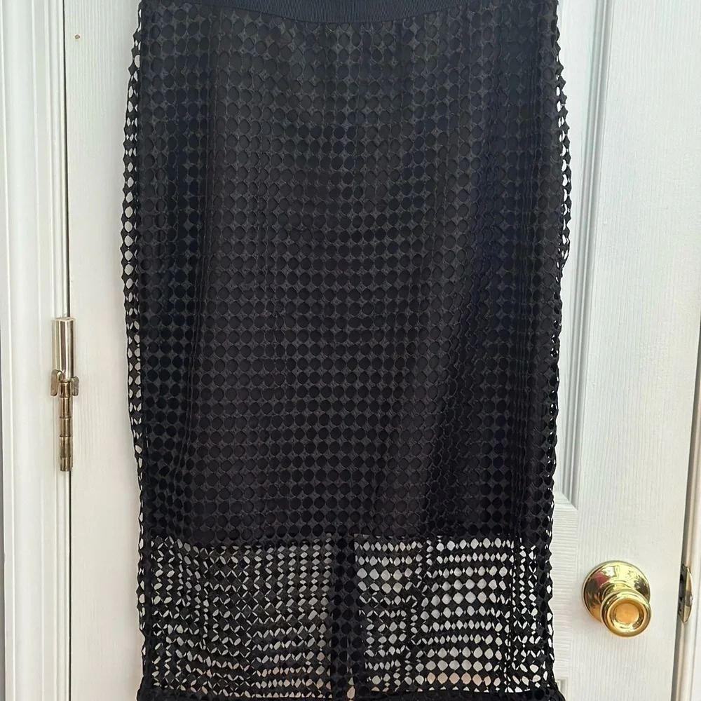 ANN Taylor Black cut out overlay over mini pencil skirt‎ size 8 #s1125
